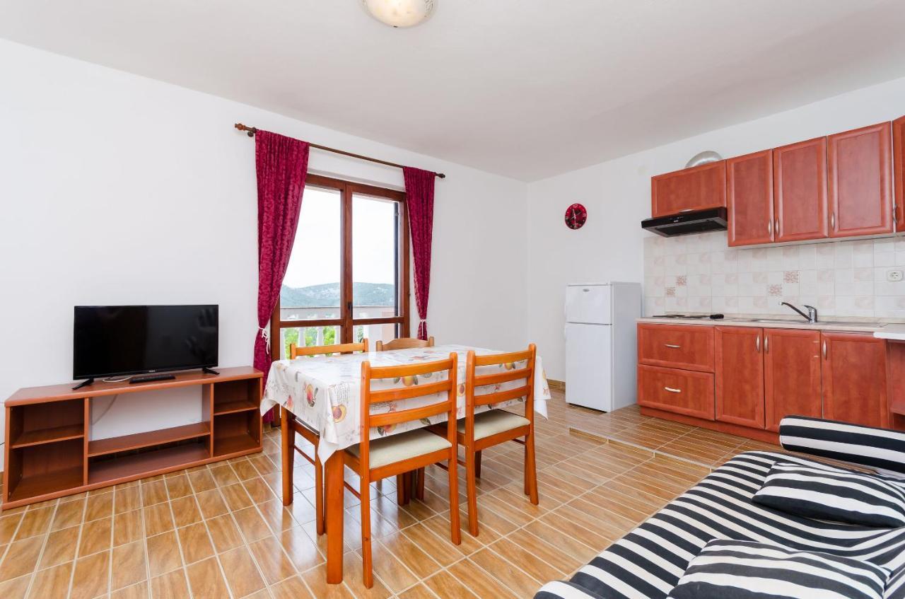 Apartments Dragan Лопар Екстериор снимка