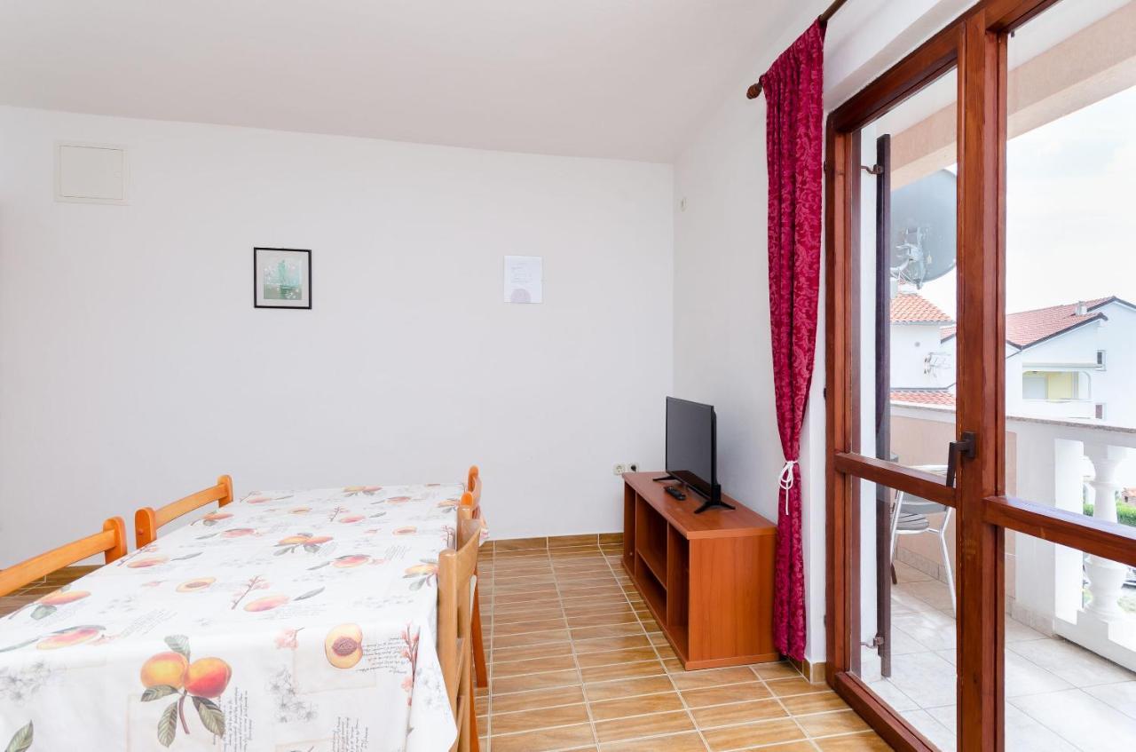 Apartments Dragan Лопар Екстериор снимка
