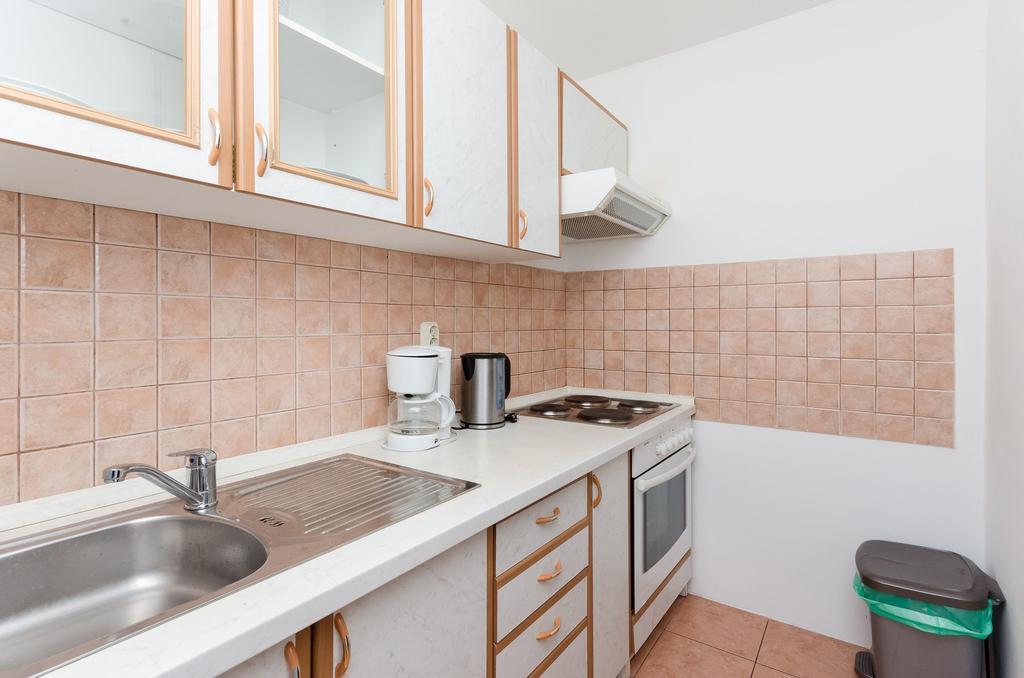 Apartments Dragan Лопар Екстериор снимка