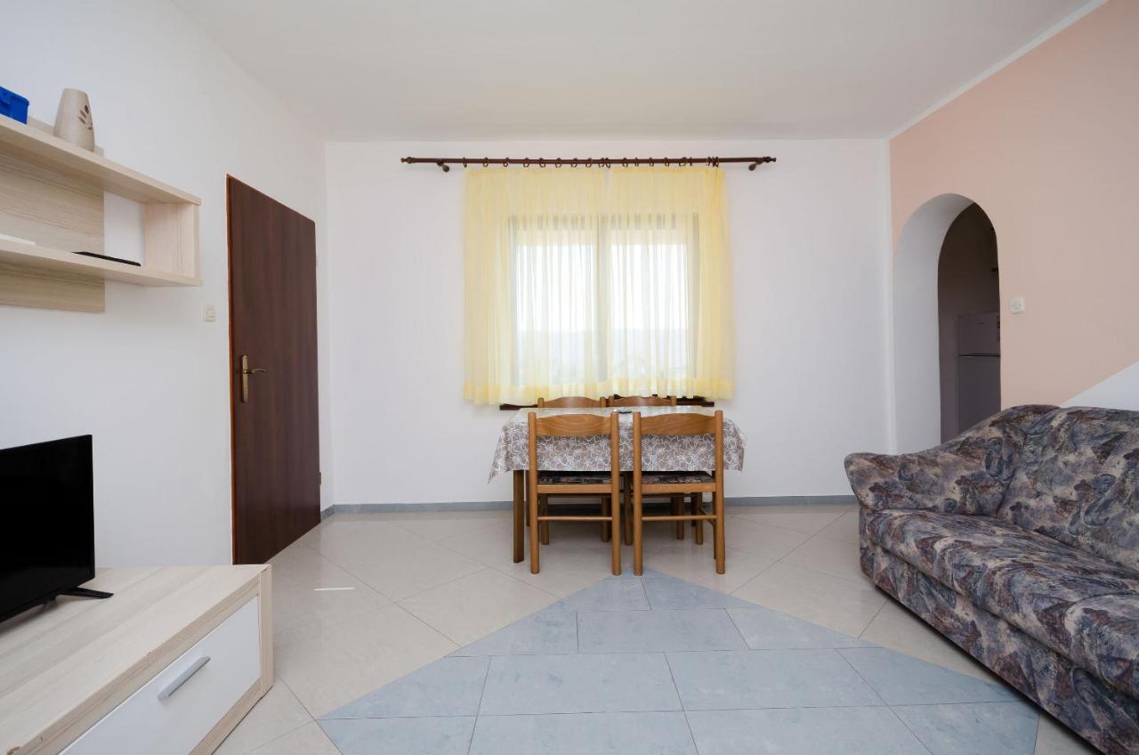 Apartments Dragan Лопар Екстериор снимка